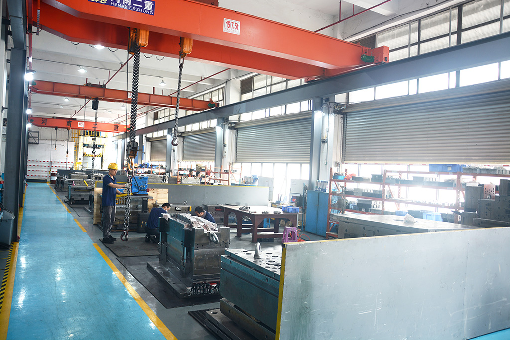 Moulding Area