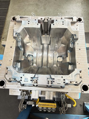 Automobile Mold Display